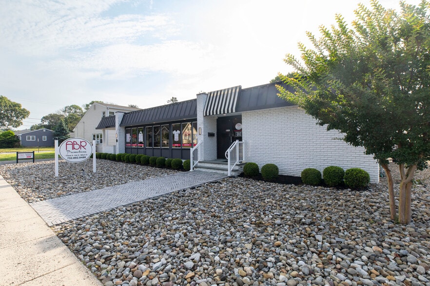 832 Beaver Dam Rd, Point Pleasant, NJ for lease - Building Photo - Image 3 of 5