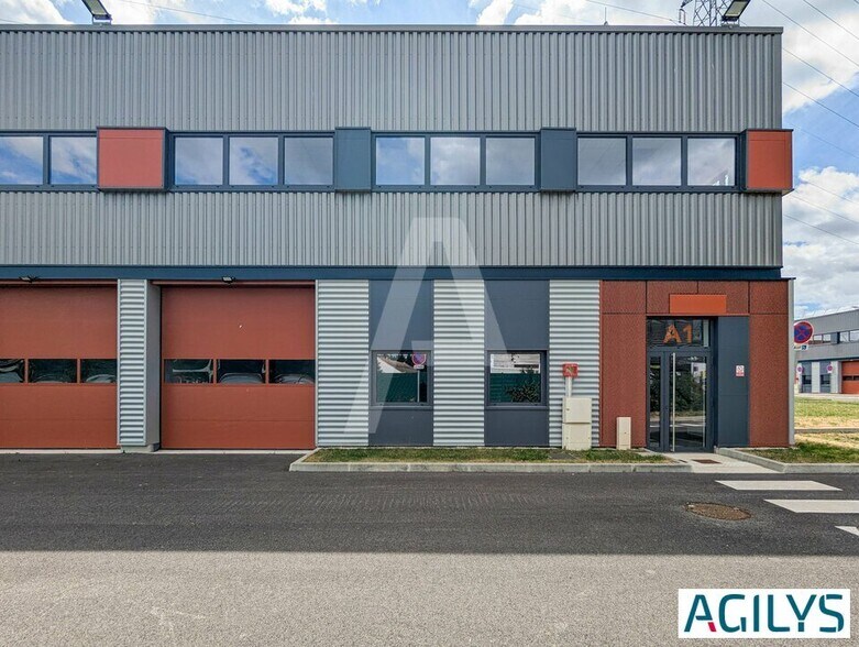 24 Avenue Paul Maintenant, Corbeil-Essonnes for lease - Building Photo - Image 3 of 12