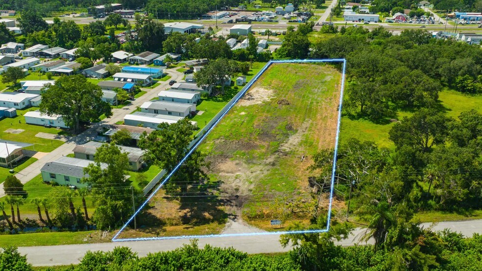 674 Woodland Estates Avenue, Ruskin, FL à vendre - Vidéo sur l’inscription commerciale - Image 2 de 8