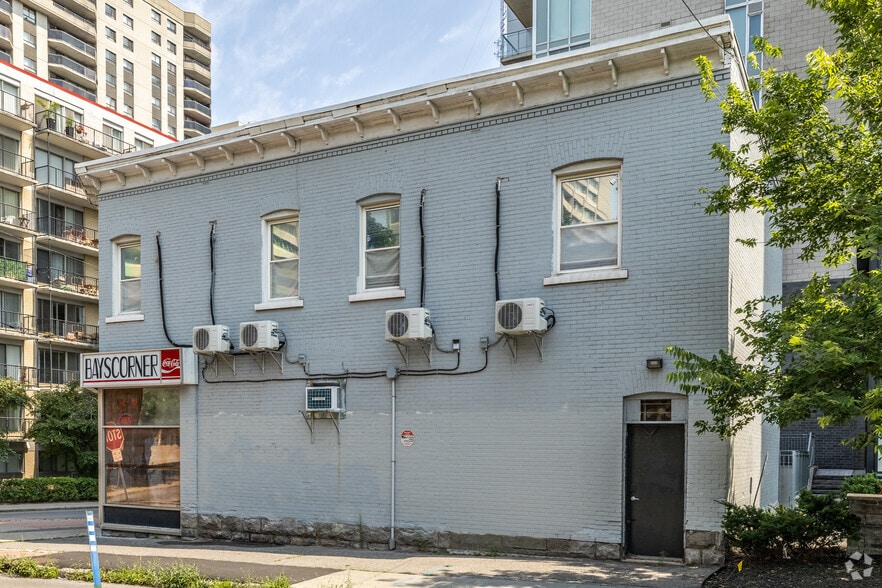 245 Bay St, Ottawa, ON à louer - Photo du bâtiment - Image 2 de 2