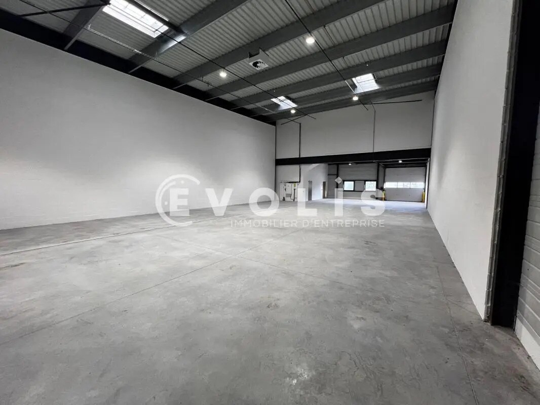 Office in Corbeil-Essonnes for lease Interior Photo- Image 1 of 8