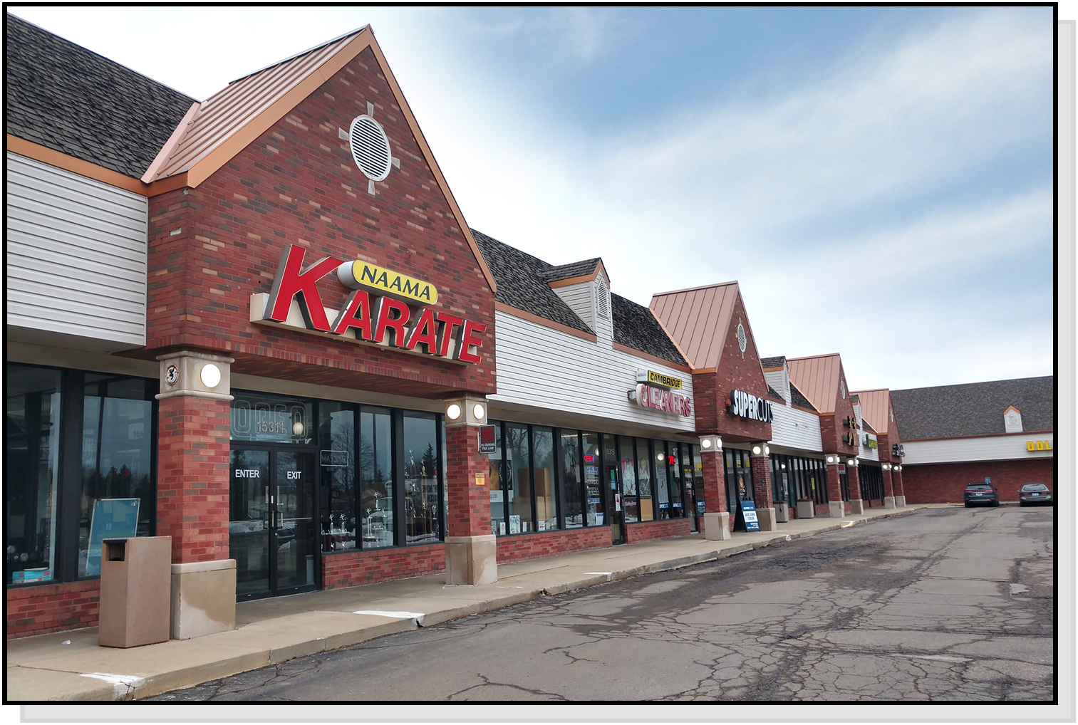 15311-15361 17 Mile Rd, Clinton Township, MI for lease Building Photo- Image 1 of 4