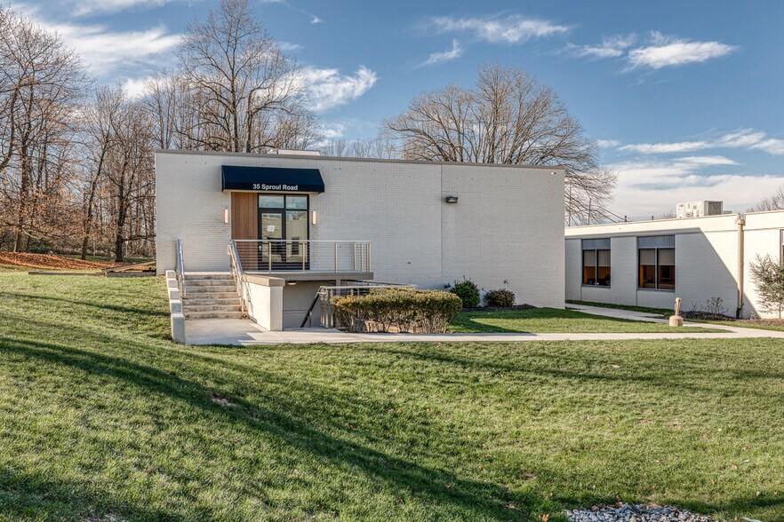 35 Sproul Rd, Malvern, PA à vendre - Photo du bâtiment - Image 3 de 15
