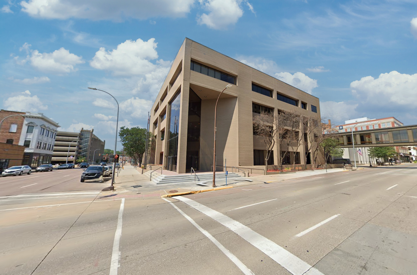 501 Pierce St, Sioux City, IA for lease Building Photo- Image 1 of 3