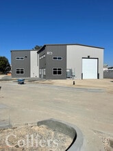 1586 N Debra Dr, Nampa, ID for lease Interior Photo- Image 1 of 11