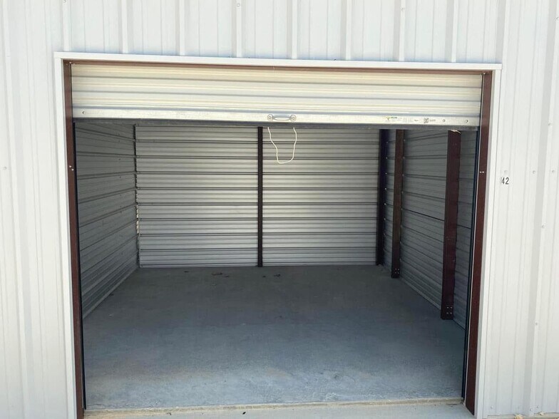 9322 Glen Rose Hwy, Granbury, TX à louer - Photo du bâtiment - Image 2 de 4