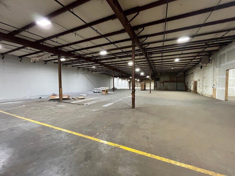 9479 S Main St, Jonesboro, GA à louer - Photo du bâtiment - Image 3 de 50