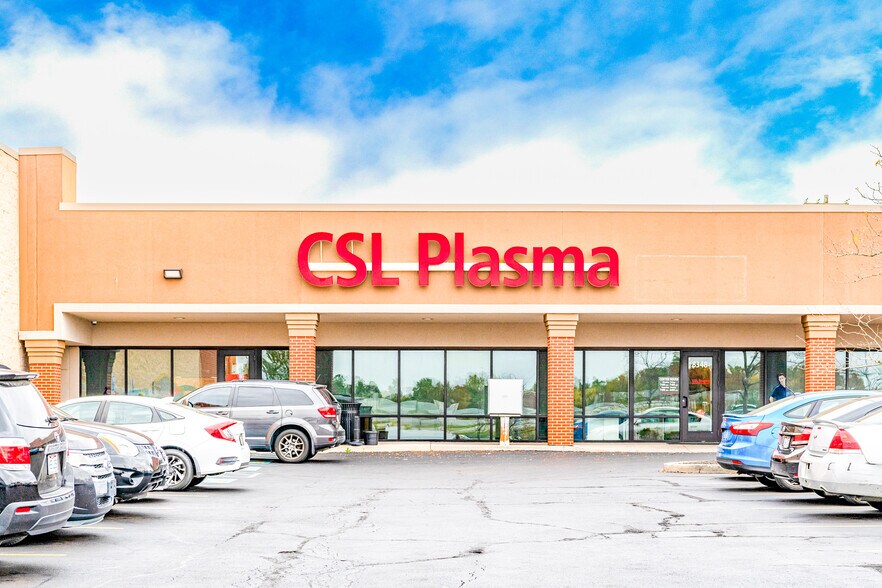 8340-8352 Colerain Ave, Cincinnati, OH à vendre - Photo du bâtiment - Image 2 de 4