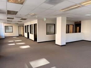 610 SW Broadway, Portland, OR for lease Interior Photo- Image 1 of 3