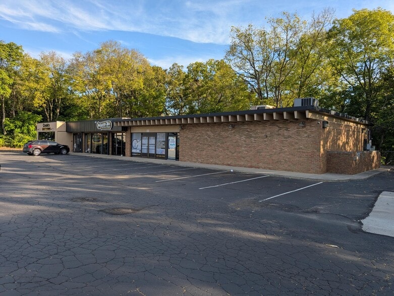 440-448 S Main St, Englewood, OH for lease - Building Photo - Image 2 of 8