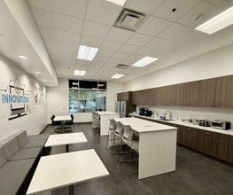 9401 Amberglen Blvd, Austin, TX for lease Interior Photo- Image 2 of 7