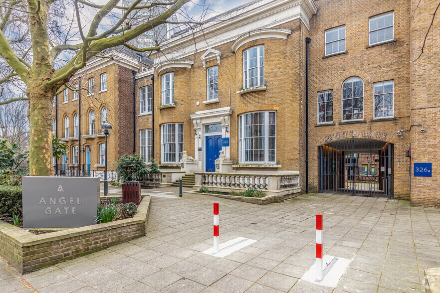 320-324 City, Londres à louer - Photo du bâtiment - Image 2 de 15