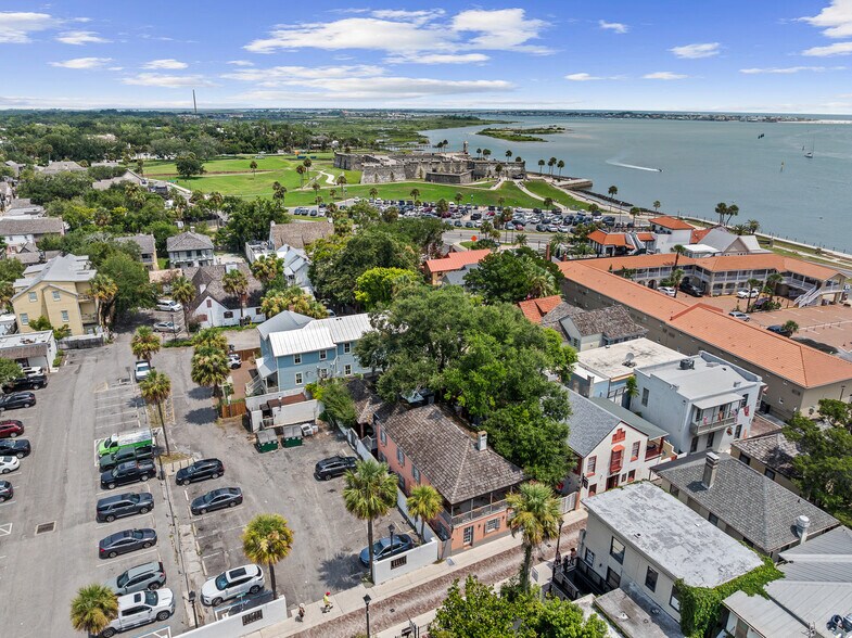 22 Hypolita St, Saint Augustine, FL à vendre - Photo du bâtiment - Image 2 de 47