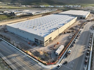 Plus de détails pour 1 Via De La Amistad Rd, San Diego, CA - Industriel à louer