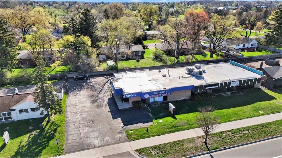30000 Orchard Lake Rd, Farmington, MI à louer - Photo du bâtiment - Image 2 de 31