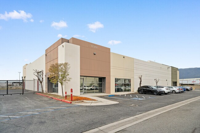 More details for 14920 Hilton Dr, Fontana, CA - Industrial for Lease