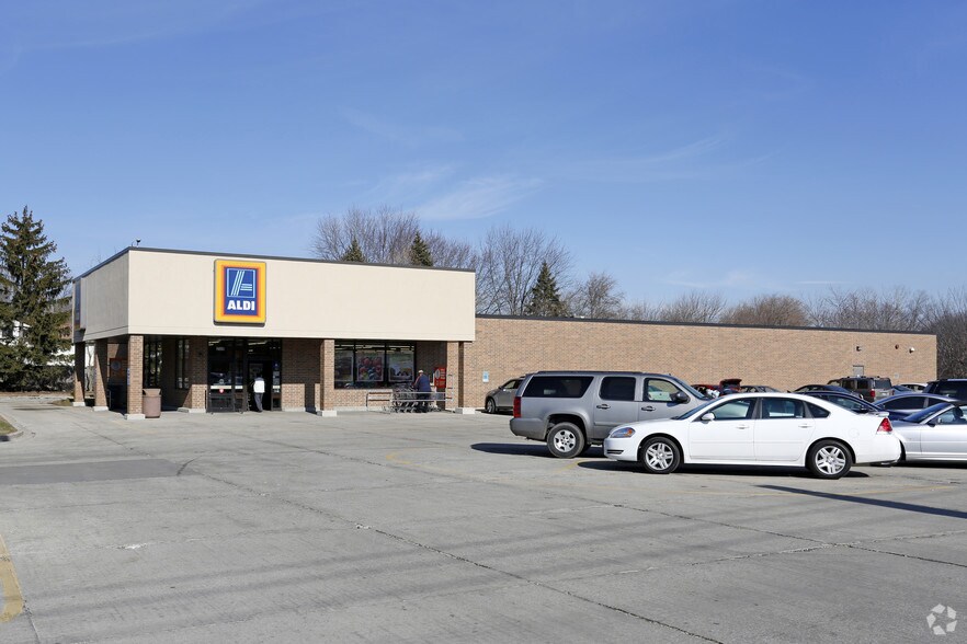 3500 W 183rd St, Hazel Crest, IL for sale - Primary Photo - Image 1 of 4