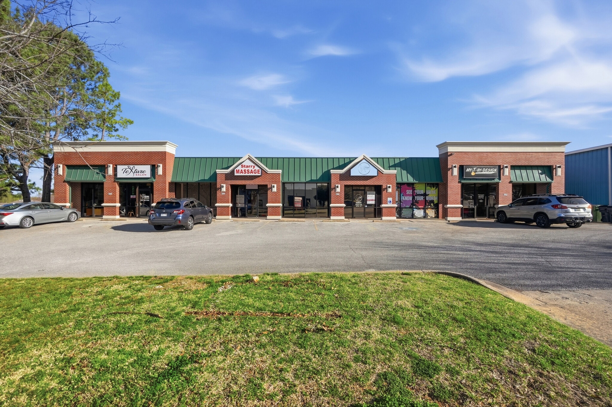 380-392 E Sunbridge Dr, Fayetteville, AR for lease Primary Photo- Image 1 of 20
