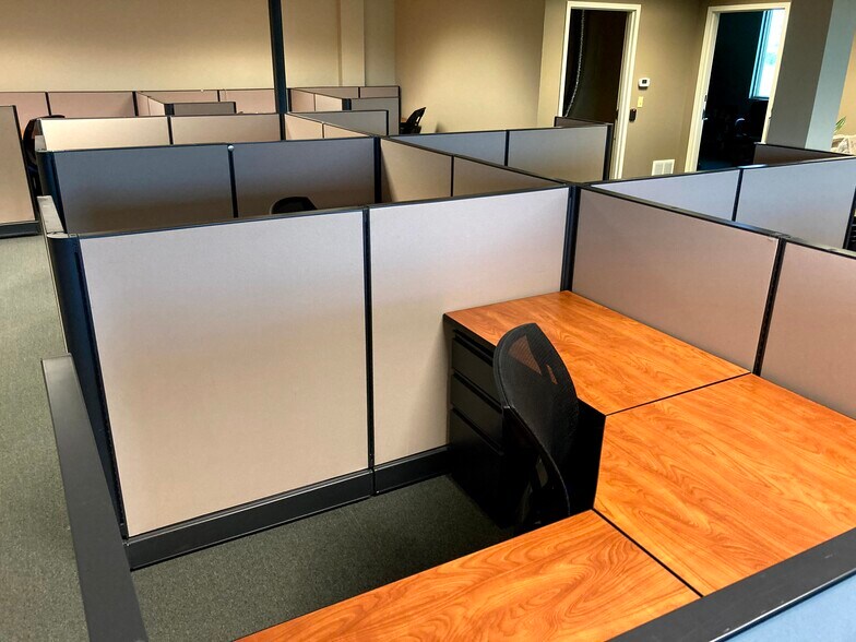 450-480 E Roosevelt Rd, West Chicago, IL à louer - Photo du bâtiment - Image 2 de 9