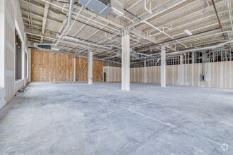 305 N Main St, Broken Arrow, OK for lease Interior Photo- Image 2 of 4