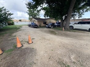 6613 Millport st, Houston, TX for lease Interior Photo- Image 2 of 13