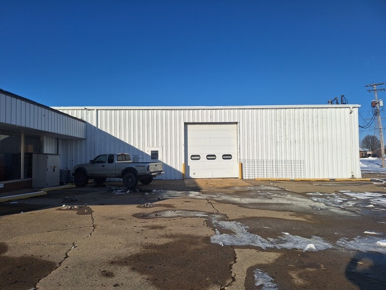 1334 E Main St, Attica, IN for sale - Building Photo - Image 3 of 14