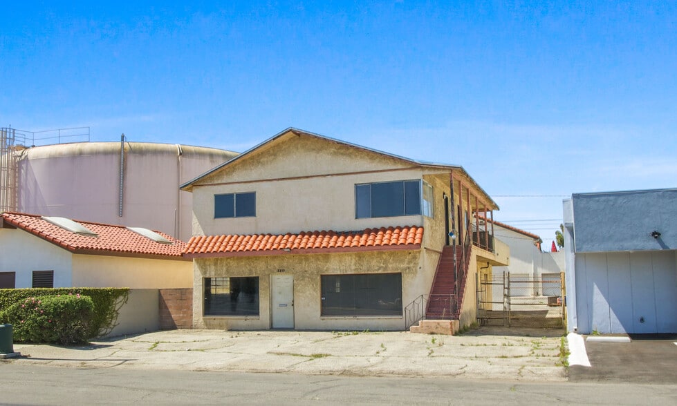 2217 Border Ave, Torrance, CA for sale - Primary Photo - Image 1 of 3