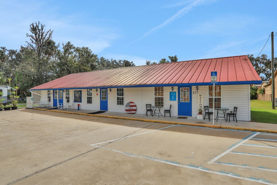 413 Elm St, Welaka, FL for sale - Building Photo - Image 2 of 57