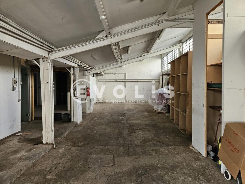 Flex dans Montrouge à louer - Photo du bâtiment - Image 3 de 17