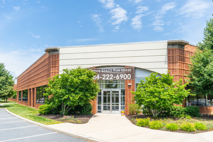 3450 High Point Blvd, Bethlehem, PA for lease - Building Photo - Image 1 of 6