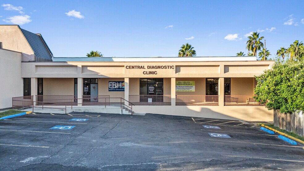 864 Central Blvd, Brownsville, TX for sale - Building Photo - Image 3 of 19