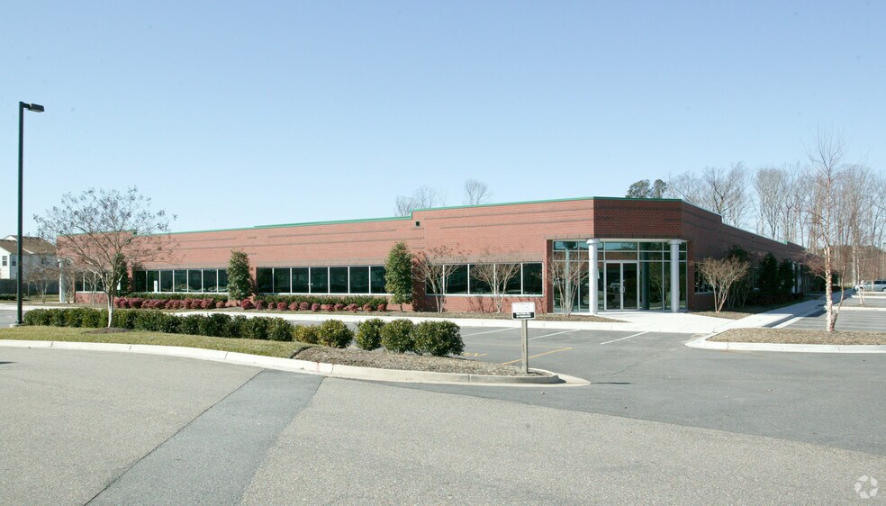 530 Independence Pky, Chesapeake, VA for lease - Building Photo - Image 2 of 11