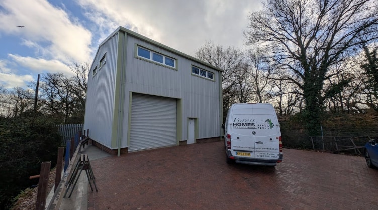 Shore Rd, Southampton for lease Primary Photo- Image 1 of 2