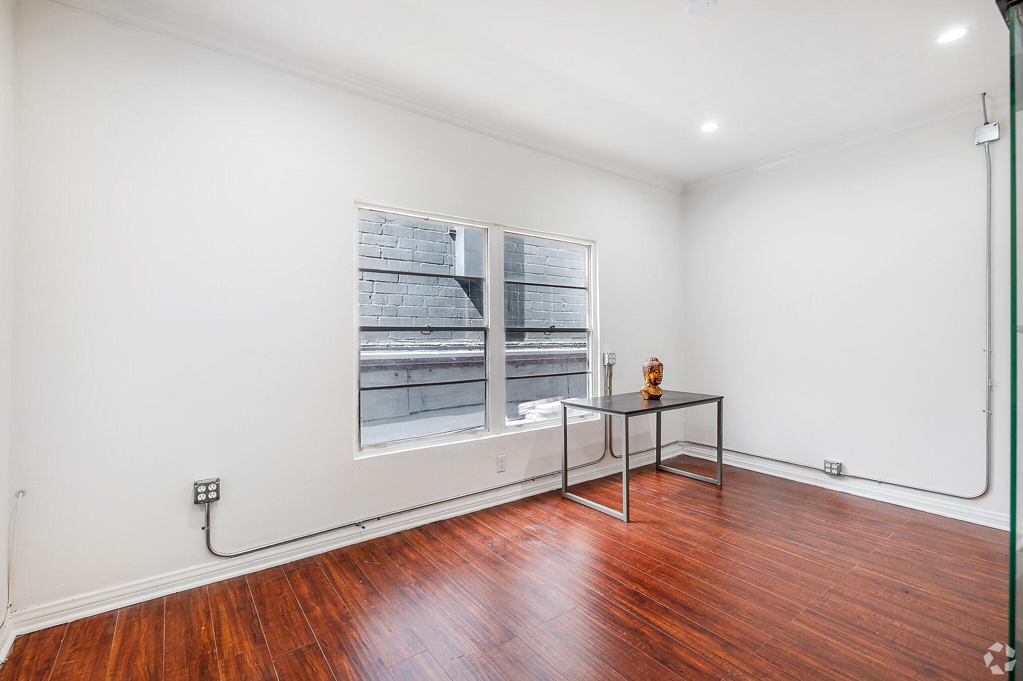 7956-7958 Beverly Blvd, Los Angeles, CA for lease Interior Photo- Image 1 of 4