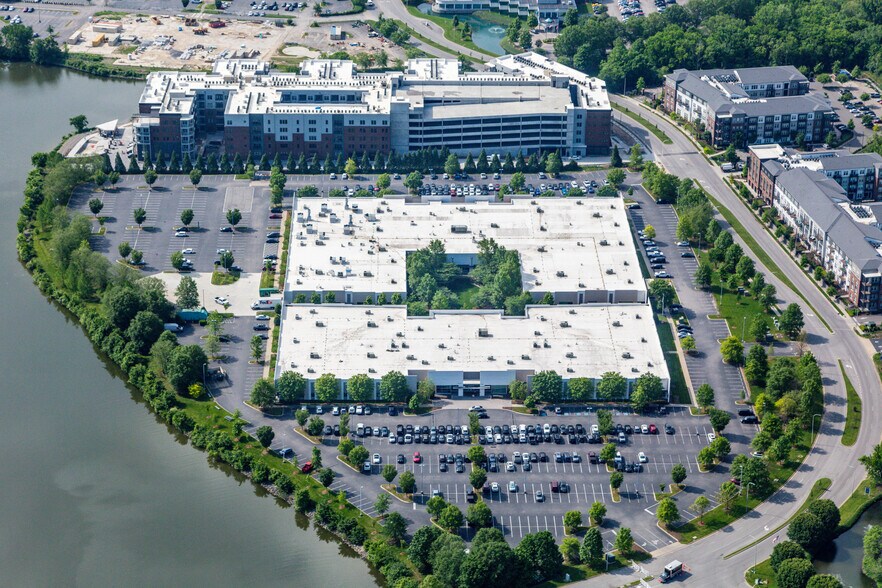 500-530 Great Circle Road portfolio of 2 properties for sale on LoopNet.ca - Building Photo - Image 2 of 5