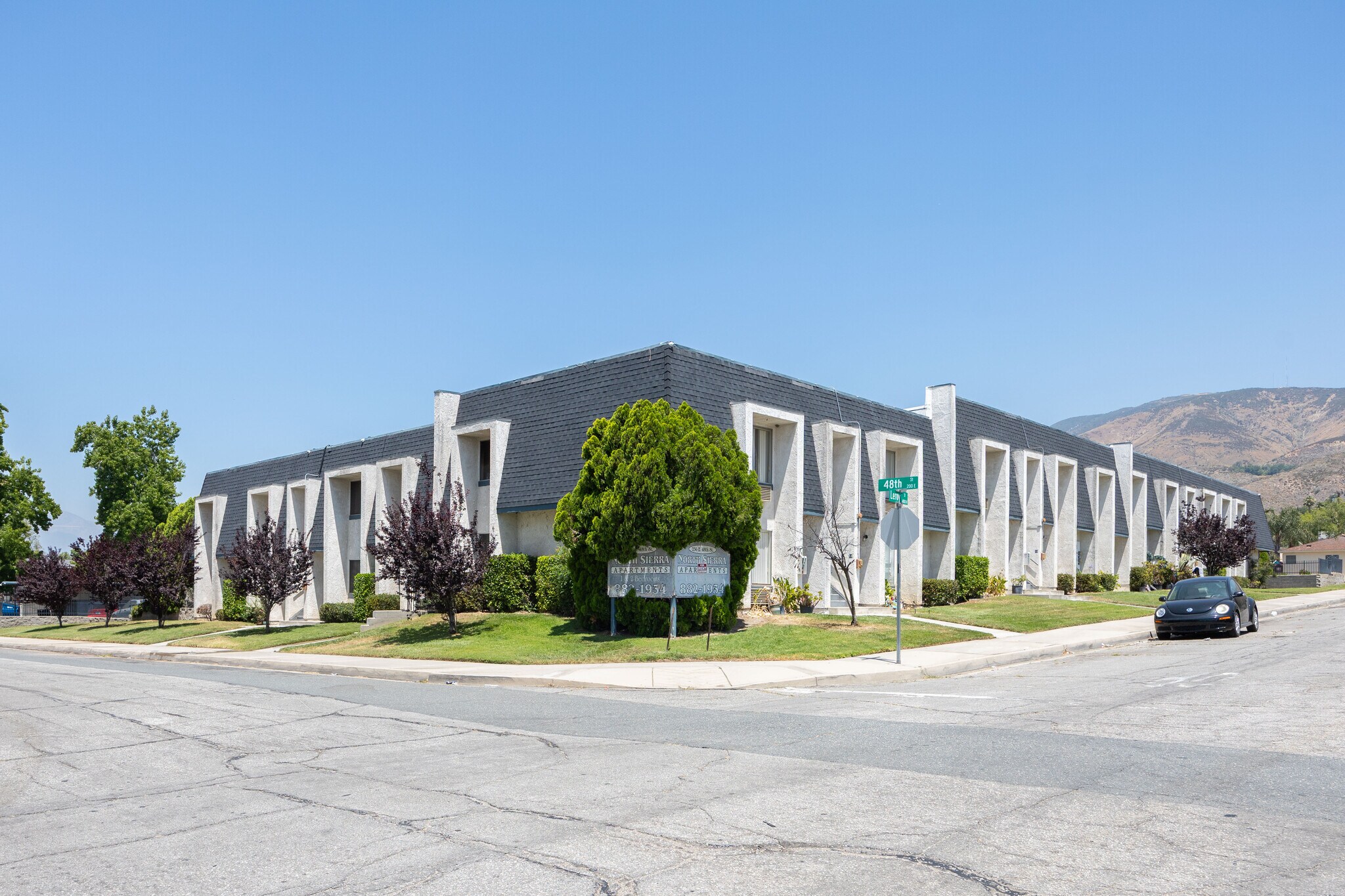 236 E 48th St, San Bernardino, CA à vendre Photo du bâtiment- Image 1 de 9