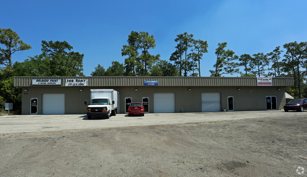 2015 Vincent Rd, Orlando, FL for lease - Building Photo - Image 2 of 2