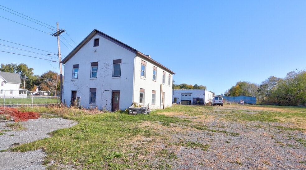 142 Middle St, Geneva, NY for sale - Building Photo - Image 3 of 46