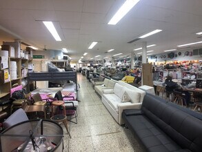 61-71 High St, Dunfermline à louer Photo intérieure- Image 2 de 4