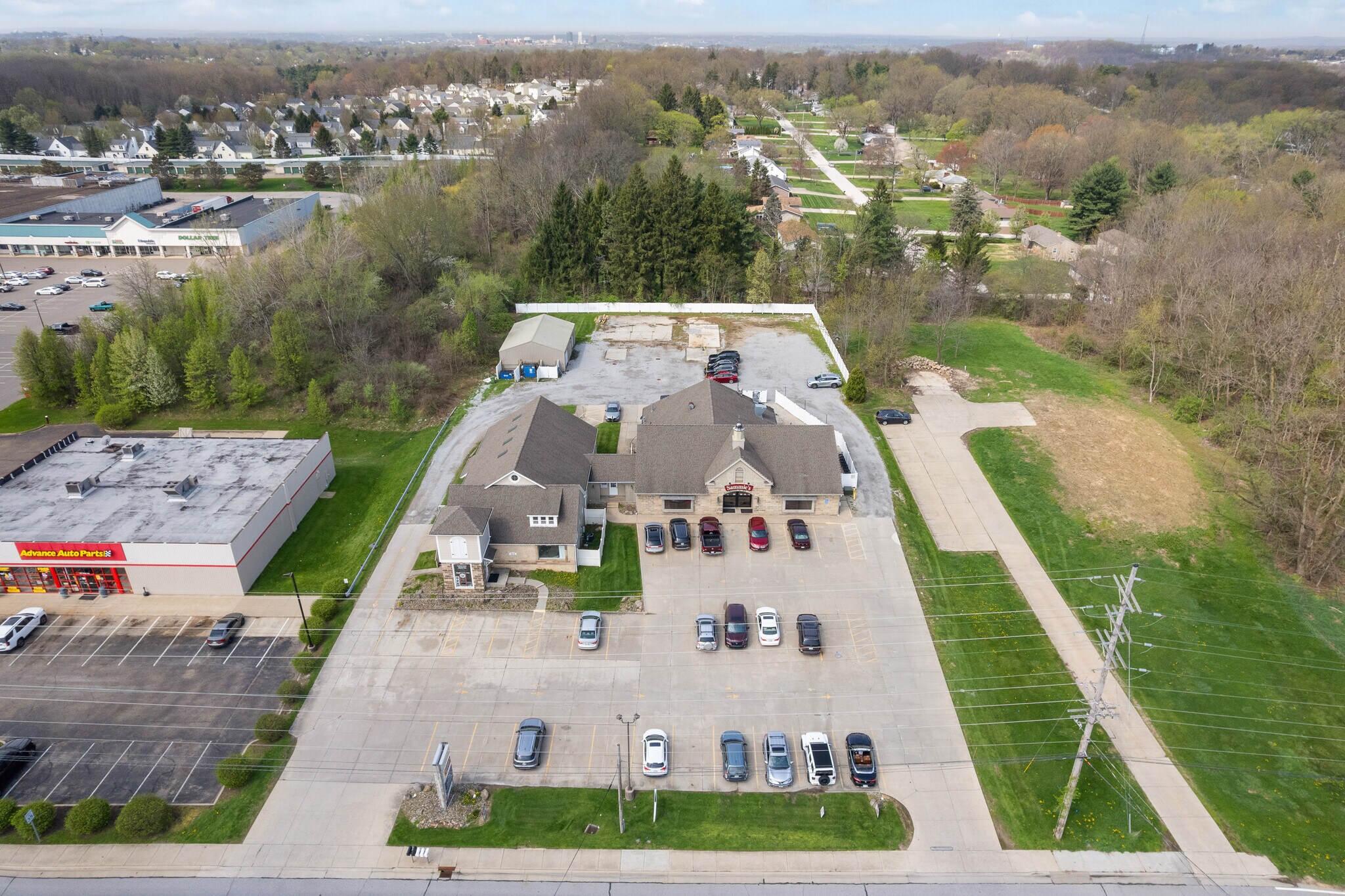 498 South Ave, Tallmadge, OH à vendre Photo principale- Image 1 de 10