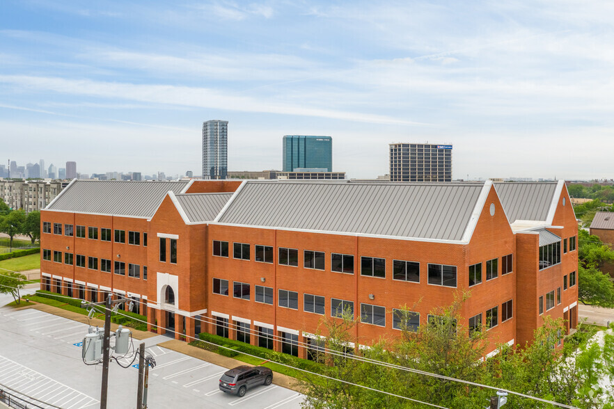 4600 Greenville Ave, Dallas, TX for lease - Building Photo - Image 1 of 4