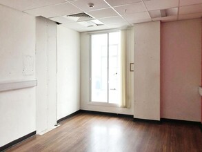 General Gordon Pl, London for lease Interior Photo- Image 2 of 8