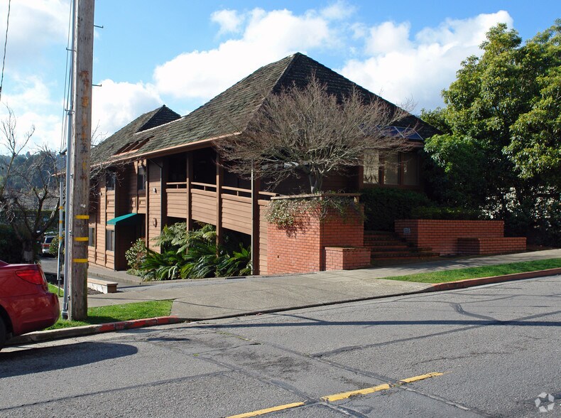 1543 5th Ave, San Rafael, CA à louer - Photo du bâtiment - Image 2 de 5