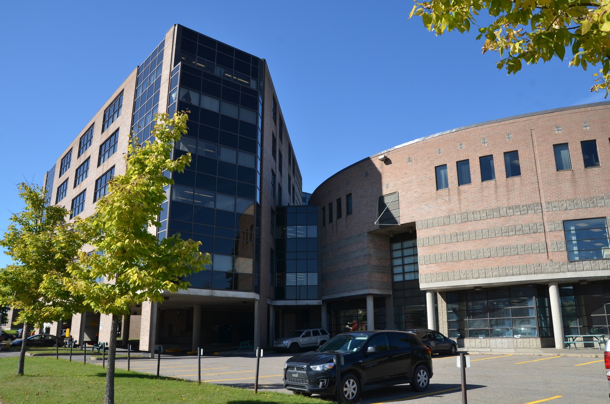 510-550 Boul De L'atrium, Québec, QC à vendre Photo principale- Image 1 de 1