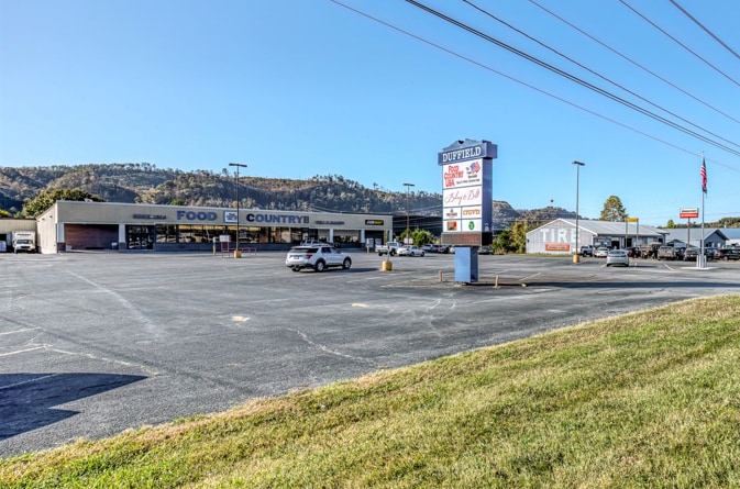 353 Duff Patt hwy, Duffield, VA for sale - Primary Photo - Image 1 of 7