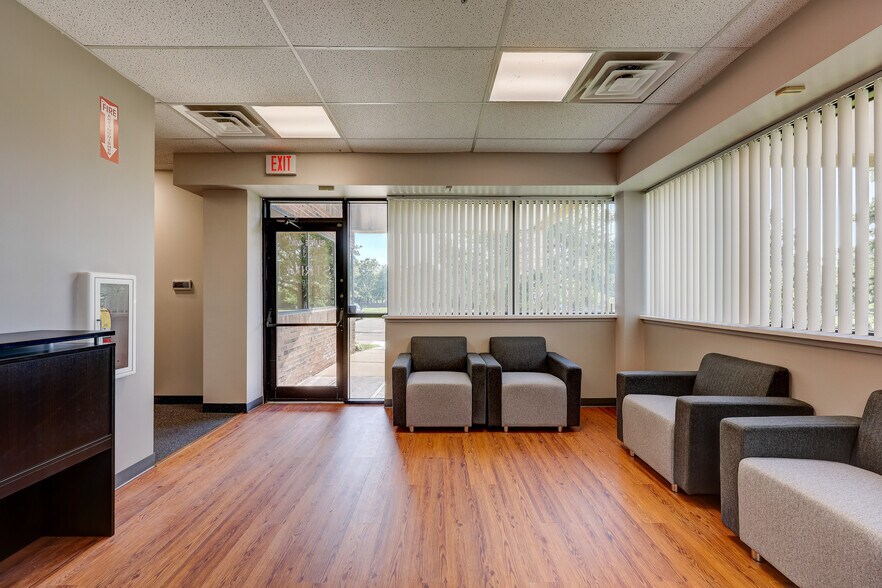 4750 Venture Dr, Ann Arbor, MI à louer - Photo intérieure - Image 3 de 17