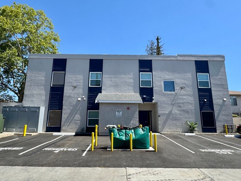 3000 T St, Sacramento, CA à vendre - Photo du bâtiment - Image 3 de 32