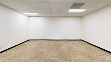 97 E Brokaw Rd, San Jose, CA à louer Numérisation 3D de Matterport- Image 1 de 6
