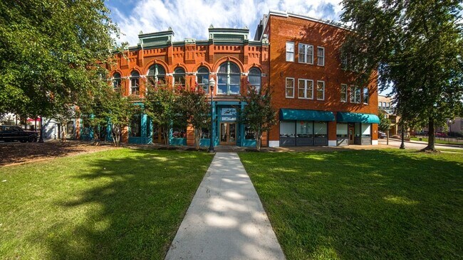 Plus de détails pour 8-12 Emory, Knoxville, TN - Bureau à vendre