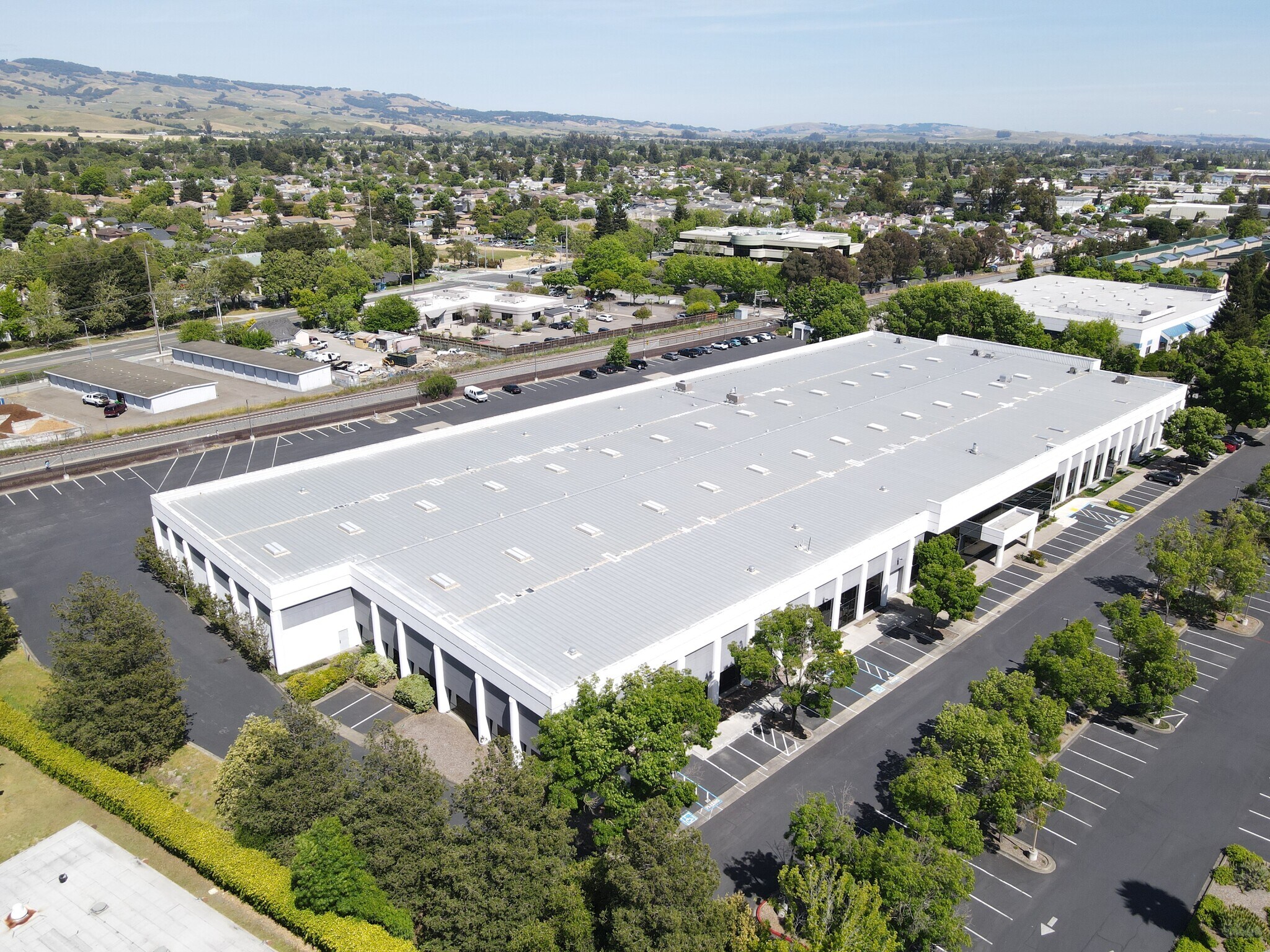 755 Southpoint Blvd, Petaluma, CA for lease Building Photo- Image 1 of 5
